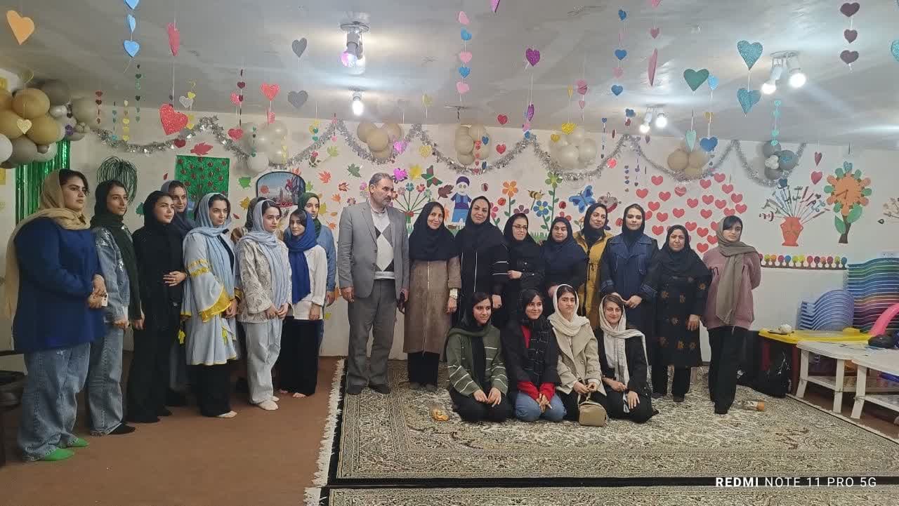 دبستان شکوفه ها و دبیرستان حضرت معصومه
